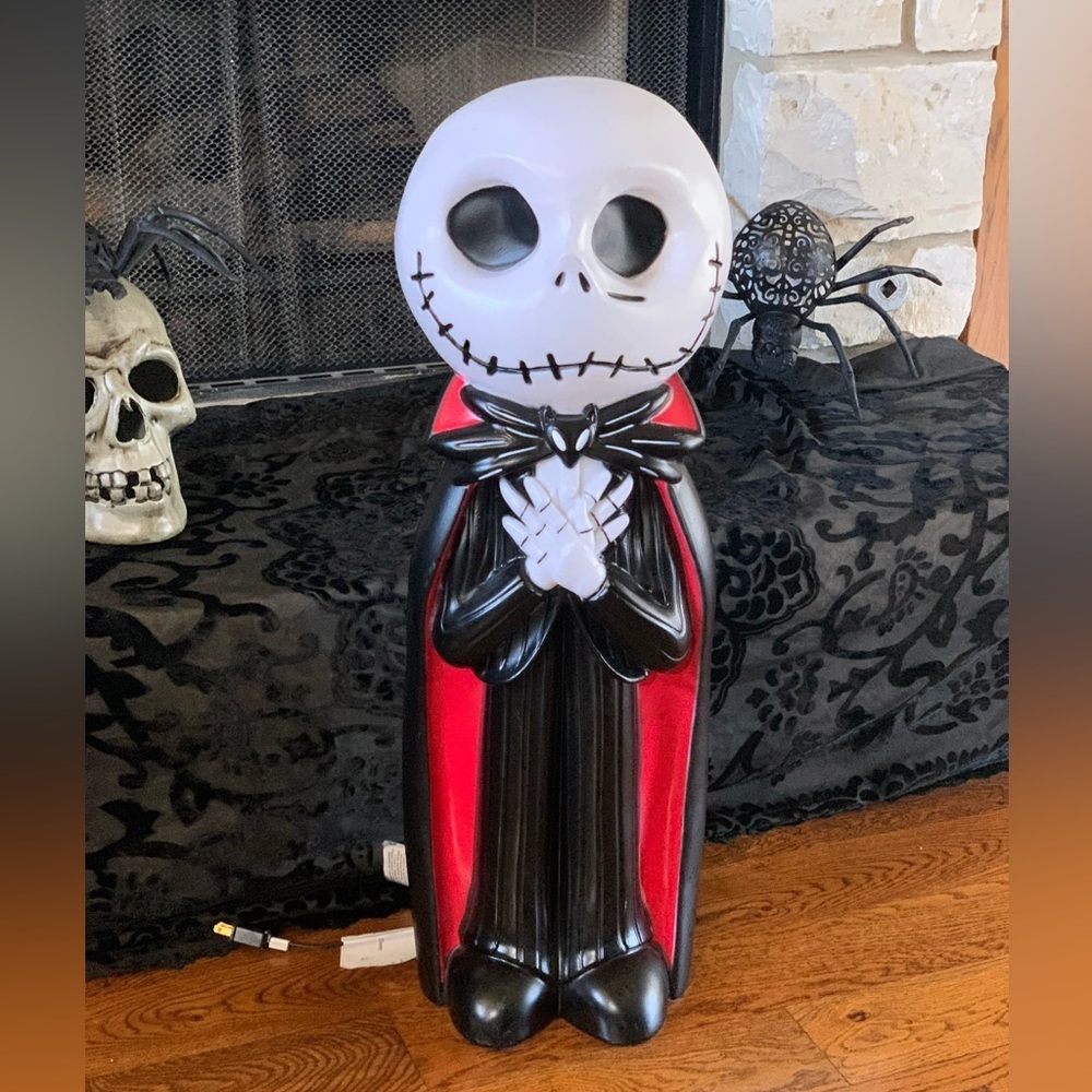 New 2022 Jack Skellington Master of‎ Fright Vampire Blow Mold